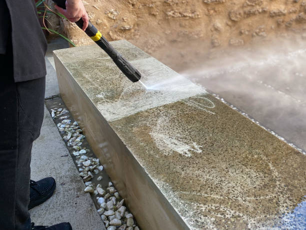 Best Concrete Pressure Washing  in Clinton, WA